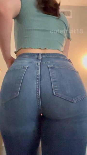 my thick buns in blue jeans.jpg