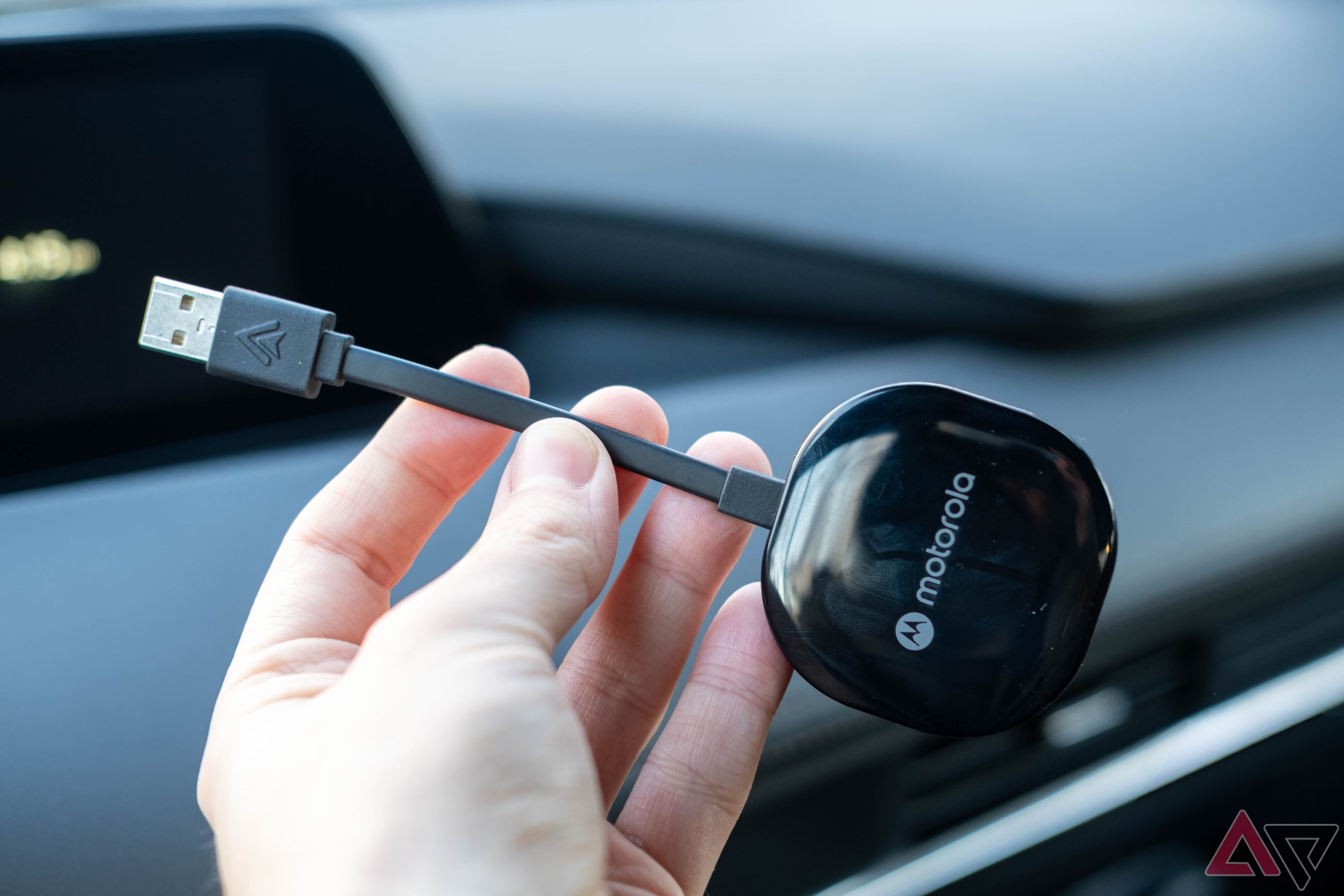 Motorola MA1 wireless Android Auto adapter