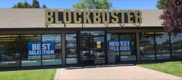 with all alaska stores closed the last blockbuster in the us is now in bend or.jpeg