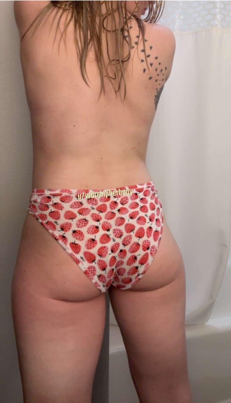does anyone like strawberries.jpeg