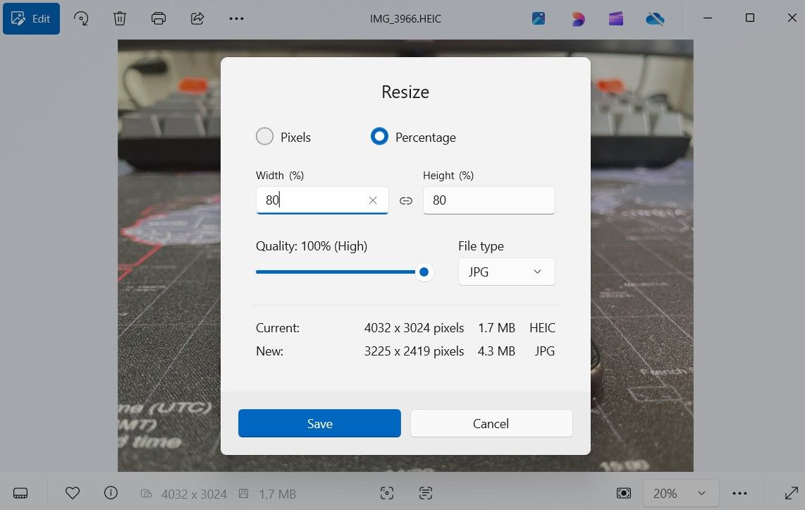 Resize image dialog box in Windows 11 Photos app