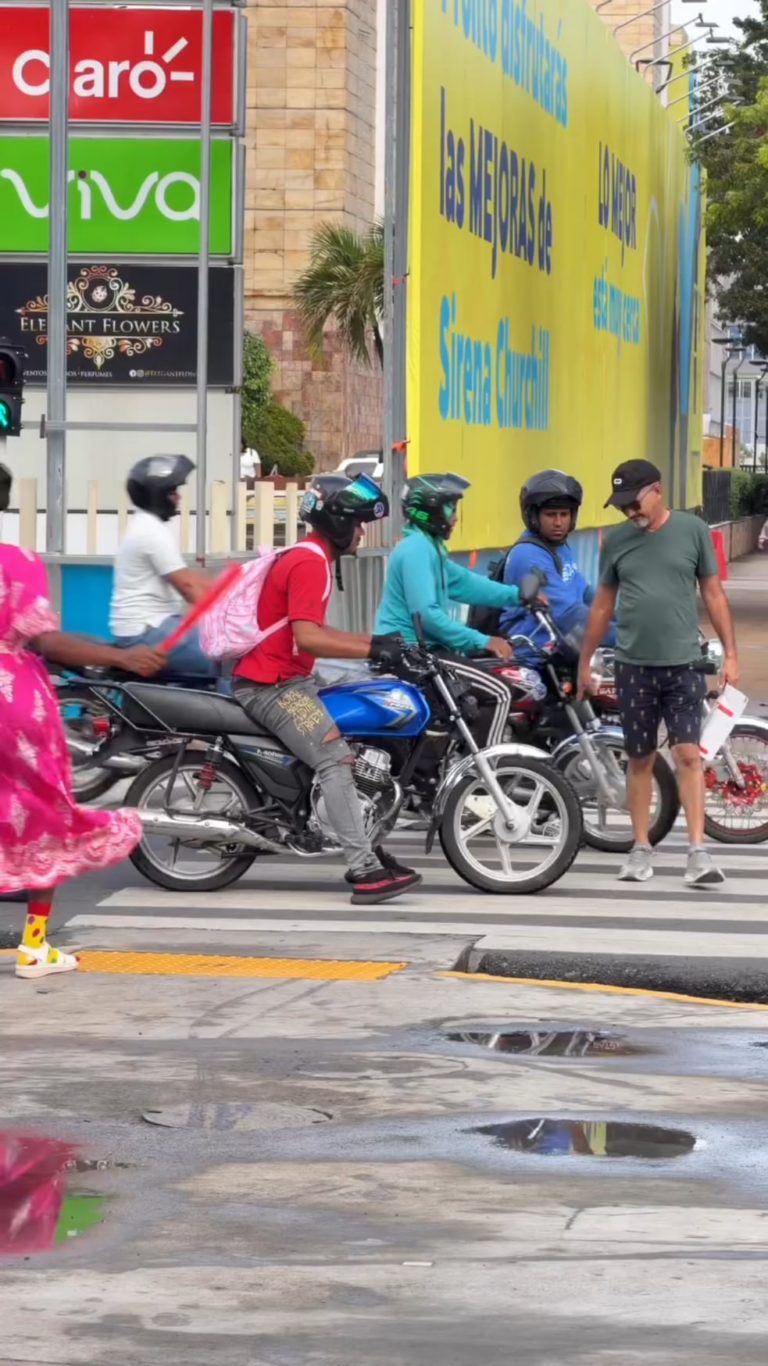 dont stop on the crosswalk.png