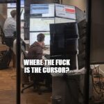 cursor dont move his eyes react to movement.jpeg