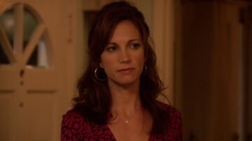 marry a guy whos clearly besotted with you to commit immigration fraud divorce him as soon as its not suspicious move onto his boss see the boss at your ex husbands place of.jpeg