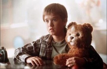 teddy from ai artificial intelligence 2001.jpeg