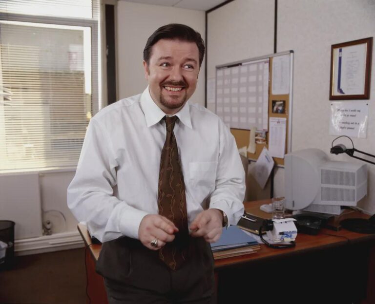 hot take after steve carell left they shouldve hired ricky gervais to play david brent.jpeg