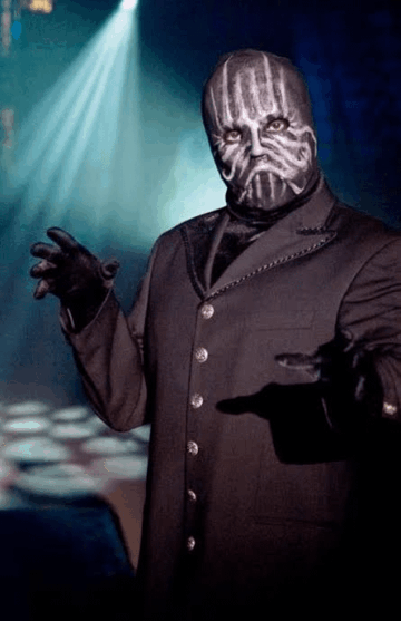 looking back on it its kinda funny that the masked magician was just some random dude.png