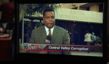 perd as a serious reporter on the mentalist s02e12.jpeg