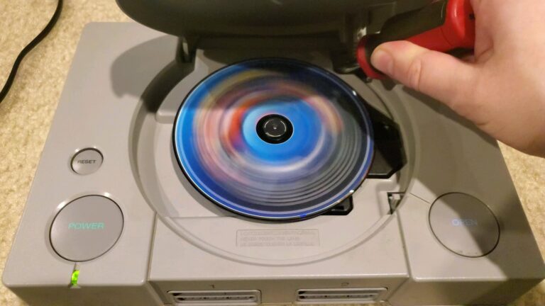 kids will never understand having a peek at your game disc spinning mid game.jpeg