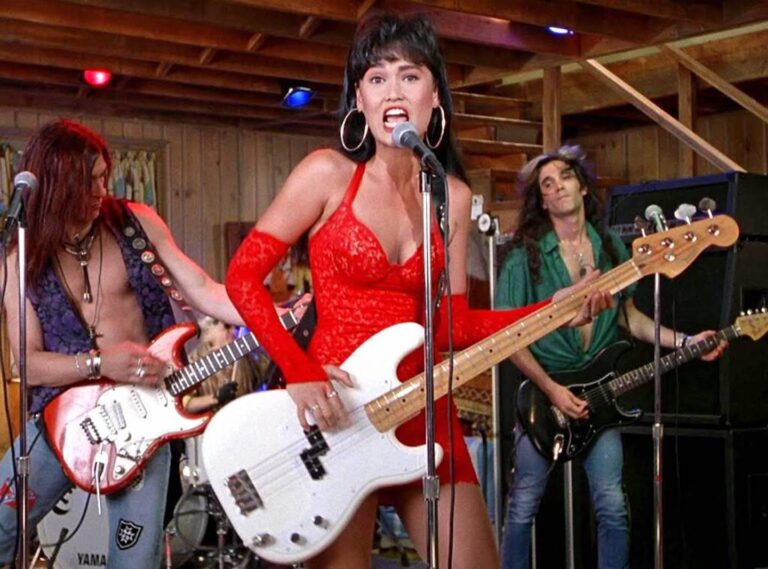 crucial taunt the most underrated band of the 90s.jpeg