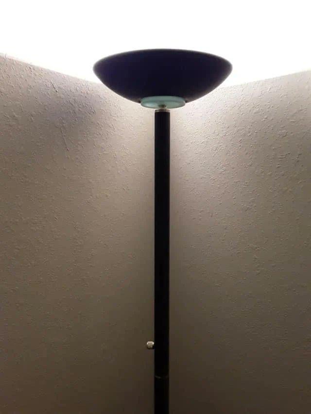 who else had a similar lamp.jpeg