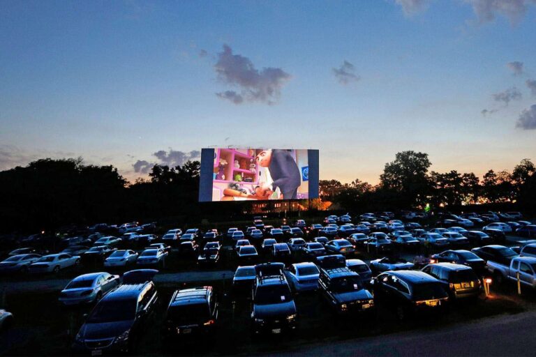 drive in theatres.jpeg