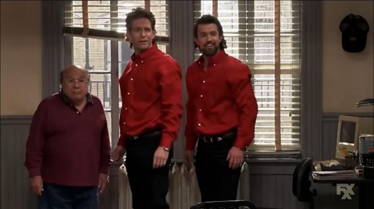 love the joke of two jerrys in this skit implying mac and dennis would have had to compromise and both be jerry in this scenario.jpeg