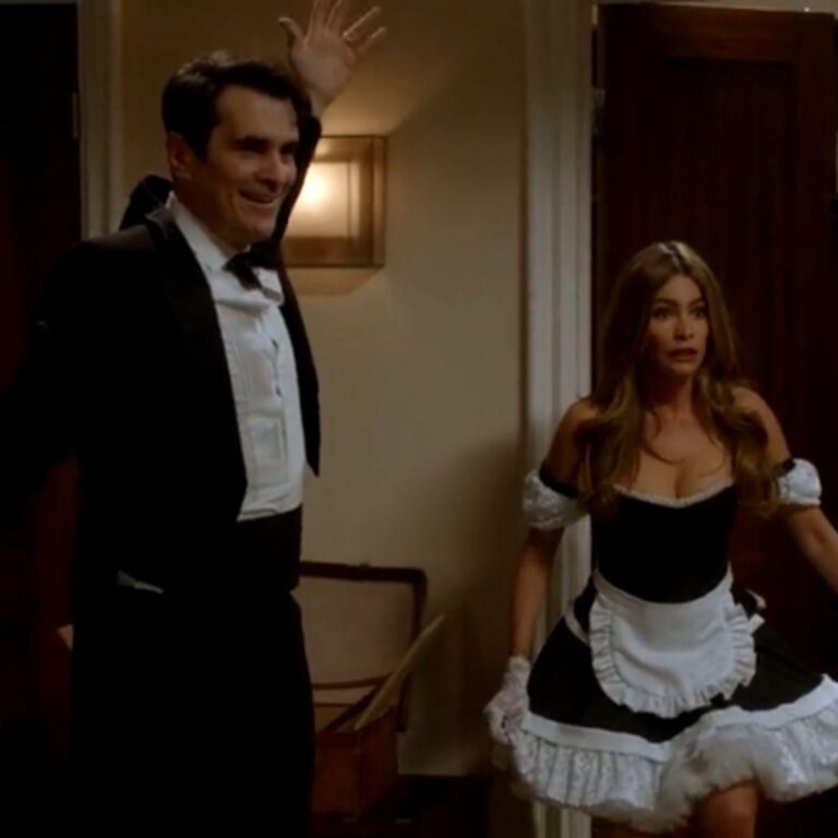 whats one thing your favourite character did that you cant defend.jpeg