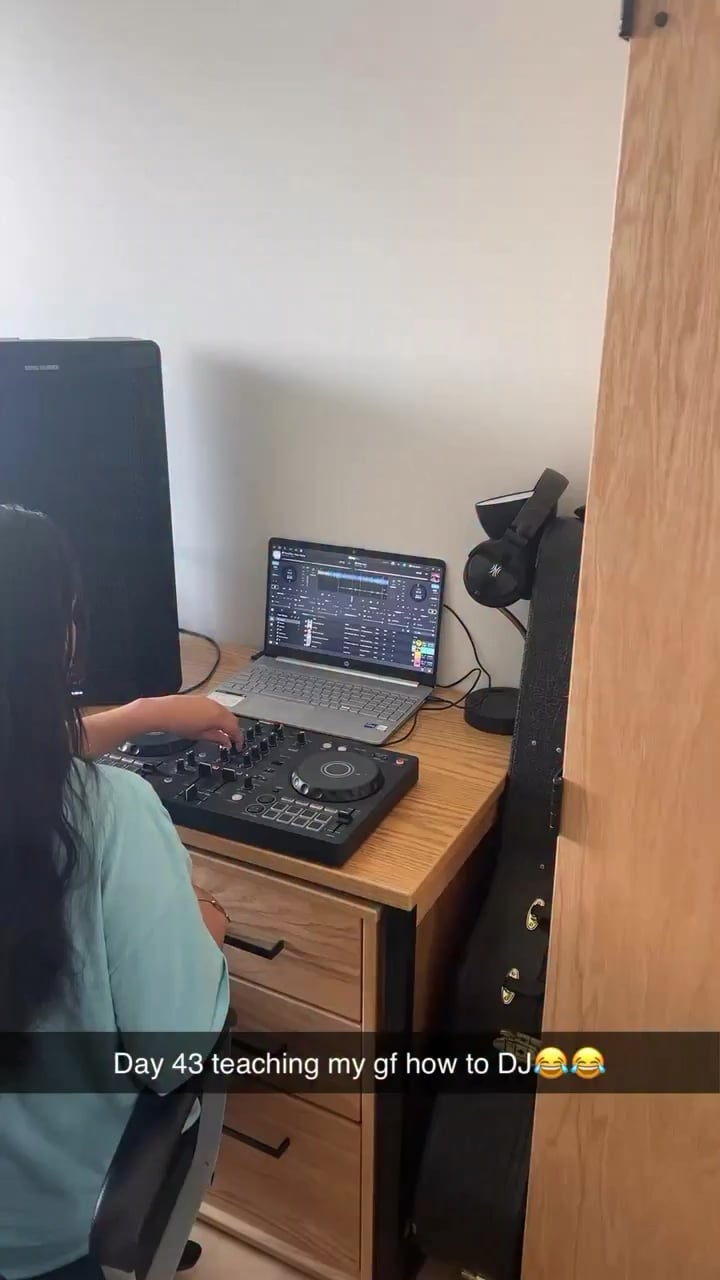 how would yall react if this played in the club.png