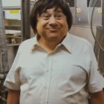 i absolutely love the fact that instead of using some fancy hollywood technology to make danny devito look younger in s7 e5 franks brother they just removed his glasses slapped.jpeg