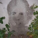 i found a stain on the wall that looks like a face.jpeg