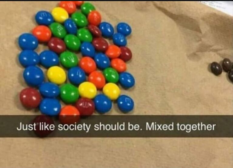 i think a color is missing.jpeg