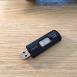 who else is still rocking their sandisk cruzer.jpeg