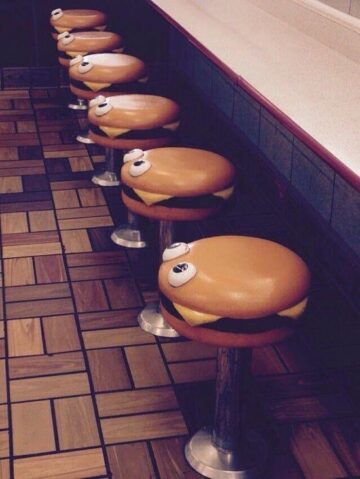 mcdonalds had the best restaurant interior back then.jpeg