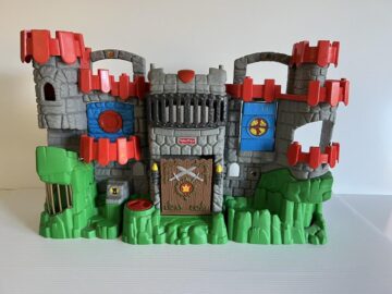 before we had iphones we had the fisher price castle.jpeg