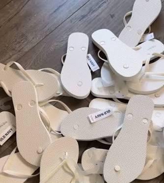remember the cheap old navy flip flops.jpeg